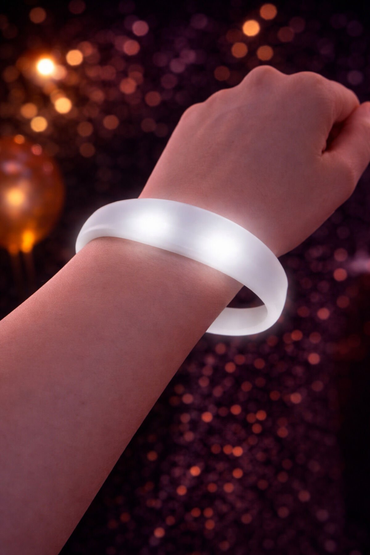 Parti Malzemesi Işıklı  Slikon Led Bileklik Parti Aksesuarı 1 Adet Beyaz