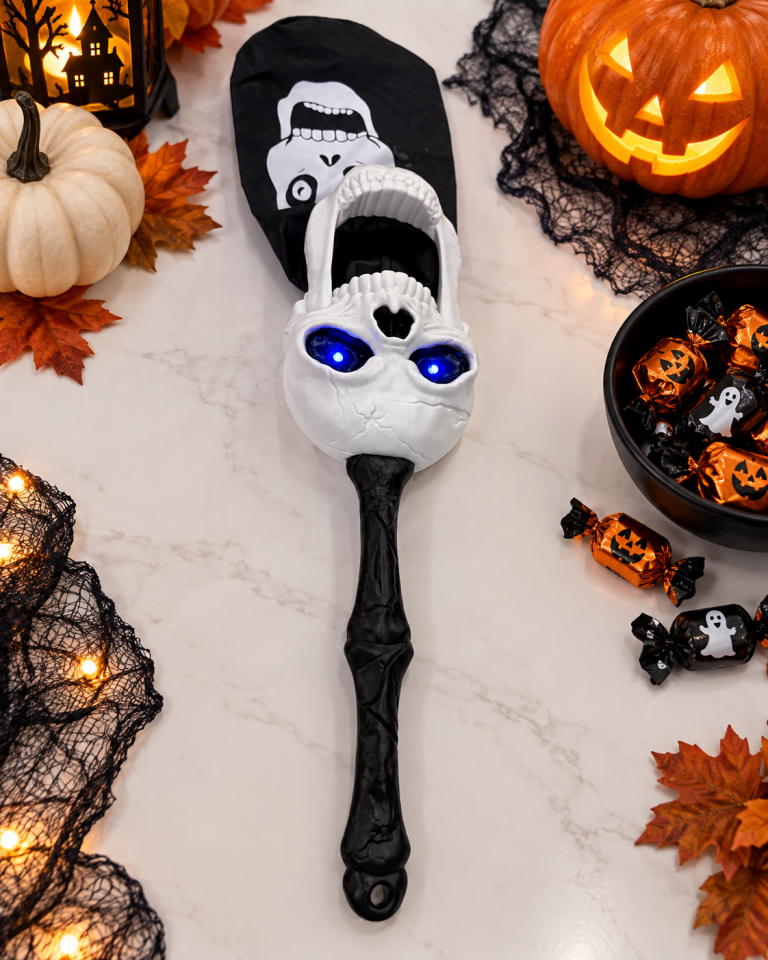 Parti Malzemesi  Halloween Işıklı Sesli Şeker Toplama Sopası Kafatası Tasarımlı Pilli Çocuk Şeker Toplama Aksesuarı