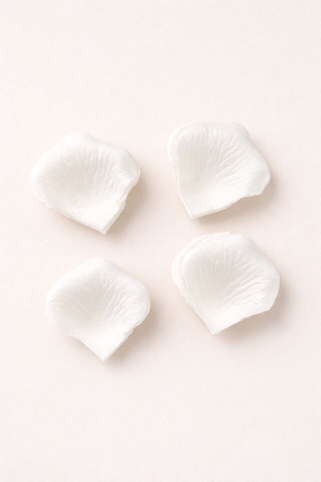 BEYAZ YAPAY GÜL YAPRAĞI -Romantik Dekoratif Gül Yaprakları-Düğün,teklif 144 adet Beyaz