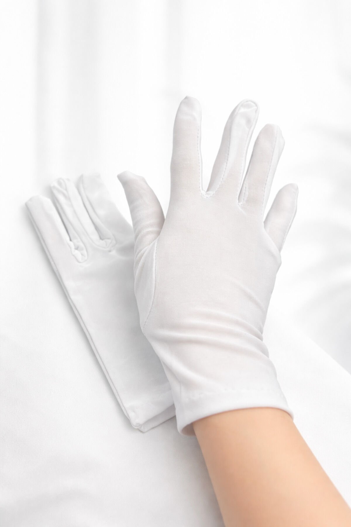 Kadın Beyaz Pamuklu Eldiven – Kısa Abiye Gelin Nikah Düğün Parti Eldiveni