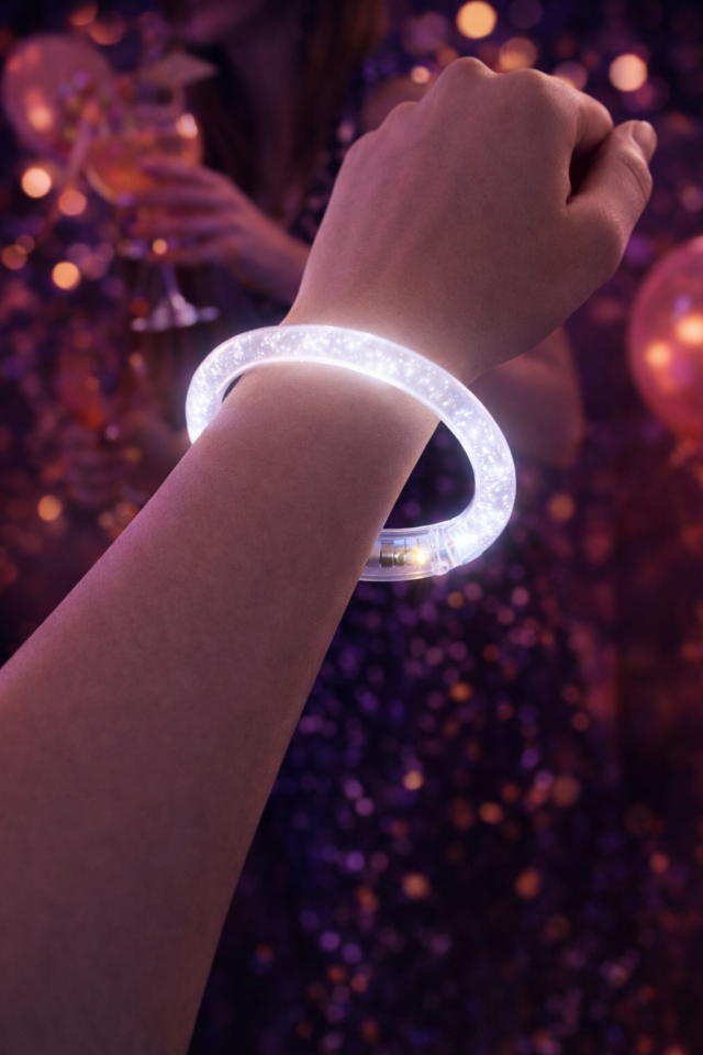 Parti Malzemesi LED Işıklı Parti Bilekliği  Neon Glow Bileklik Eğlence Konser Festival Aksesuarı 1 adet Beyaz