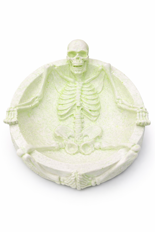 İskelet Kül Tablası 14 cm Dekoratif Kuru Kafa Küllük Halloween Temalı Açık Yeşil