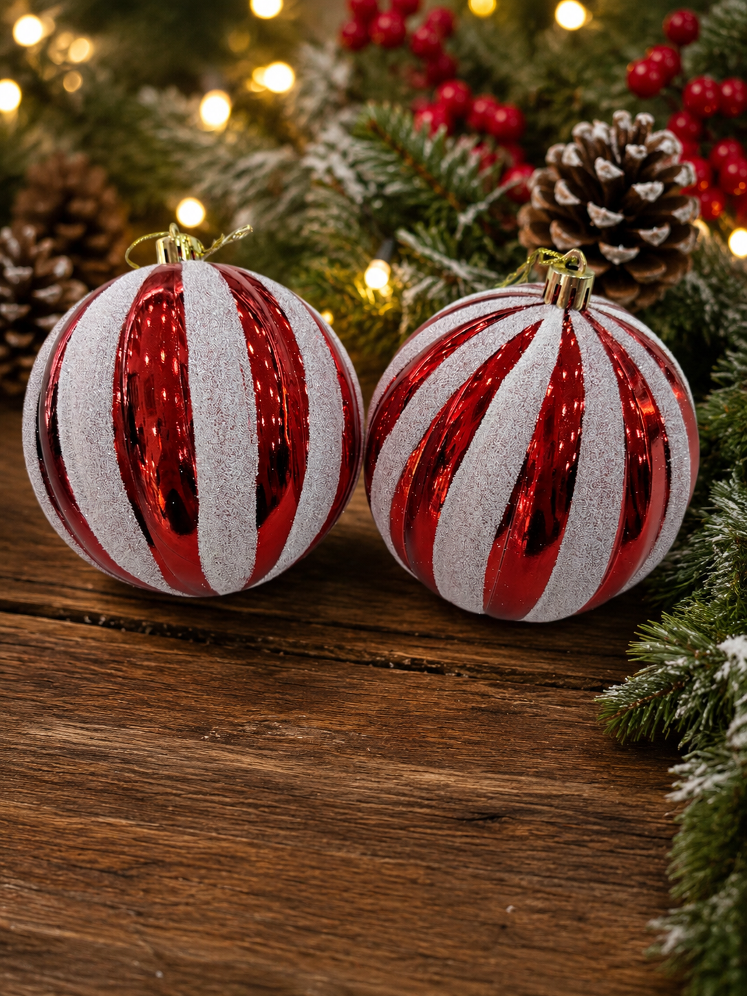 Parti Malzemeleri Yılbaşı Ağacı Süsü Kırmızı Beyaz Simli Çizgili Top 10 Cm 2’li Set Noel Çam Ağacı Dekoru