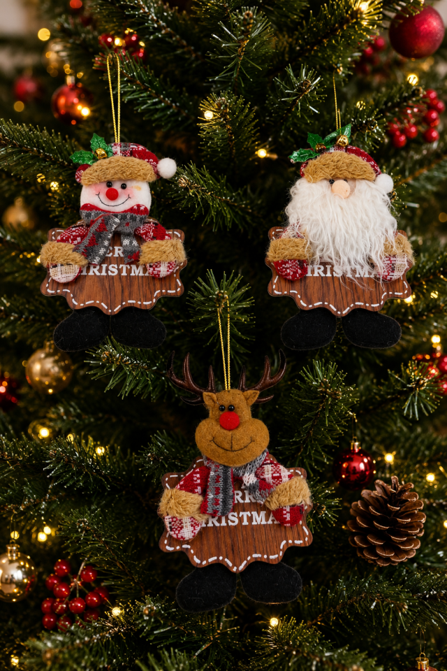 Parti Malzemeleri 3’lü 15 Cm Keçe Yılbaşı Ağaç Süsü Noel Baba Kardan Adam Geyik Figürlü Merry Christmas Yazılı Asılabilir Dekoratif Süs